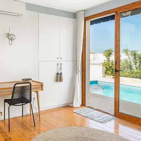 Exclusiva Frente Al Mar Con Jardin Y Piscina Villa Cala Blanca (Menorca)
