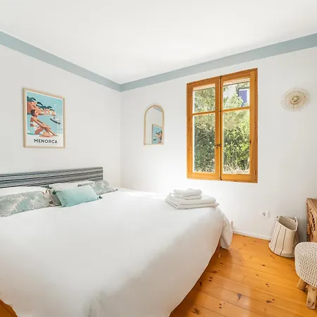 Villa Exclusiva Frente Al Mar Con Jardin Y Piscina Cala Blanca (Menorca)