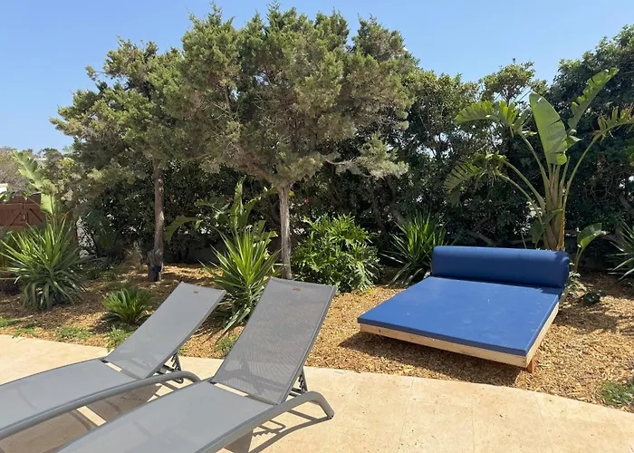 Exclusiva Frente Al Mar Con Jardin Y Piscina Βίλα