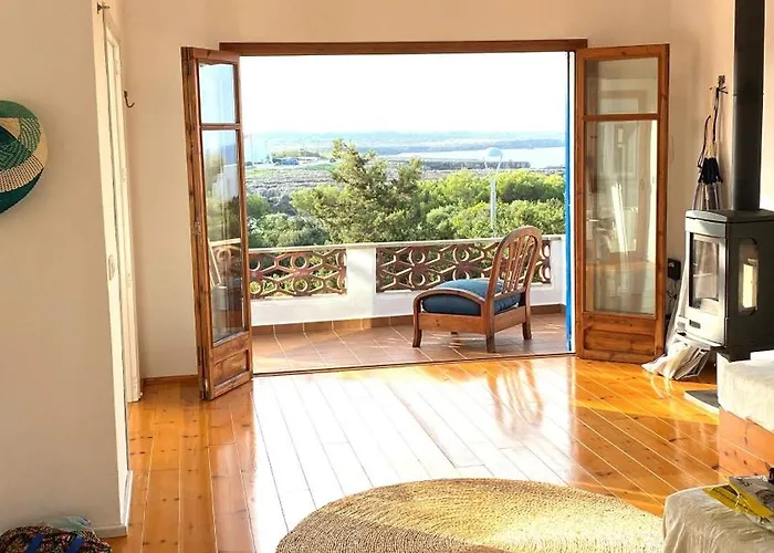 Exclusiva Frente Al Mar Con Jardin Y Piscina Βίλα *