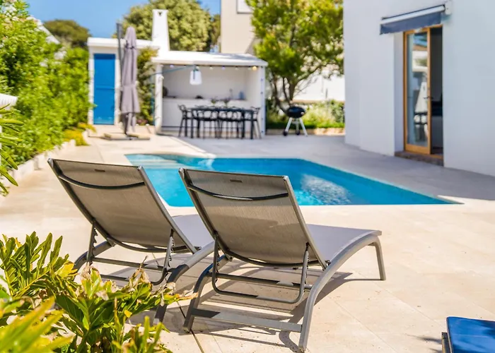 Exclusiva Frente Al Mar Con Jardin Y Piscina Βίλα