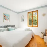 Villa Exclusiva Frente Al Mar Con Jardin Y Piscina Cala Blanca (Menorca)