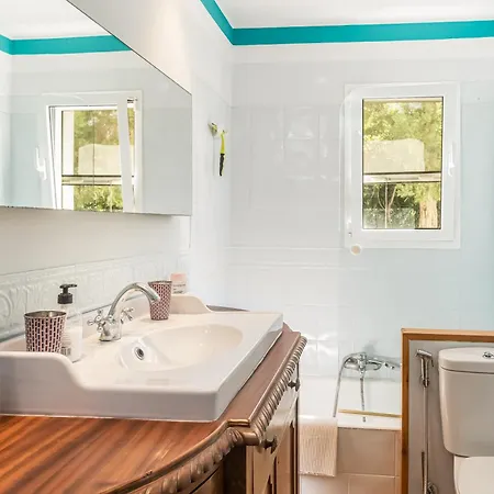 Exclusiva Frente Al Mar Con Jardin Y Piscina וילה *