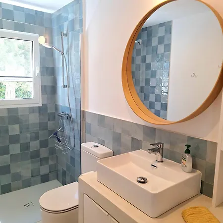 Exclusiva Frente Al Mar Con Jardin Y Piscina *