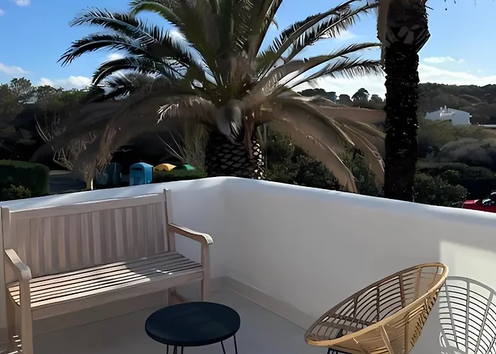 Exclusiva Frente Al Mar Con Jardin Y Piscina Villa