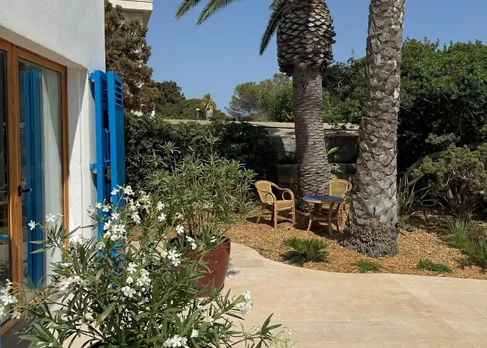 Exclusiva Frente Al Mar Con Jardin Y Piscina Villa *