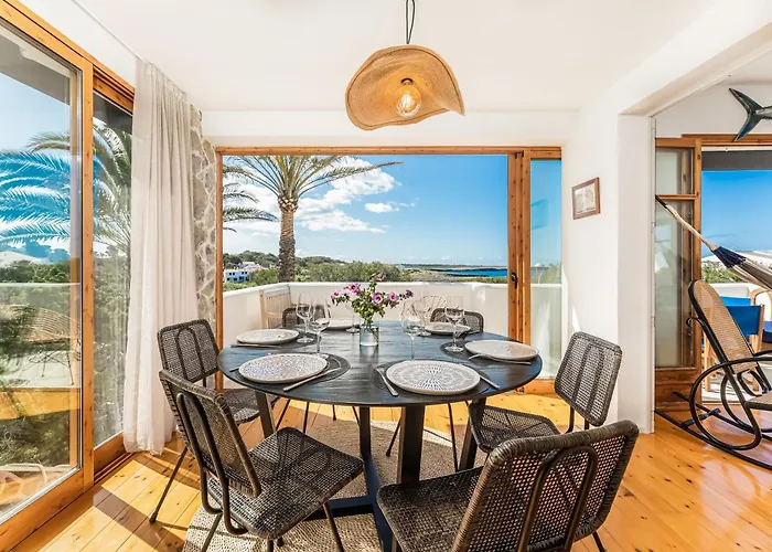 Exclusiva Frente Al Mar Con Jardin Y Piscina