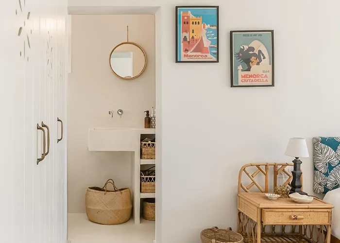 Exclusiva Frente Al Mar Con Jardin Y Piscina Villa Cala Blanca (Menorca)